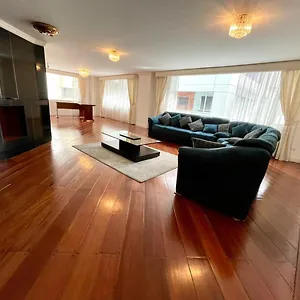  Bed & Breakfast Executive Suites Ecuador